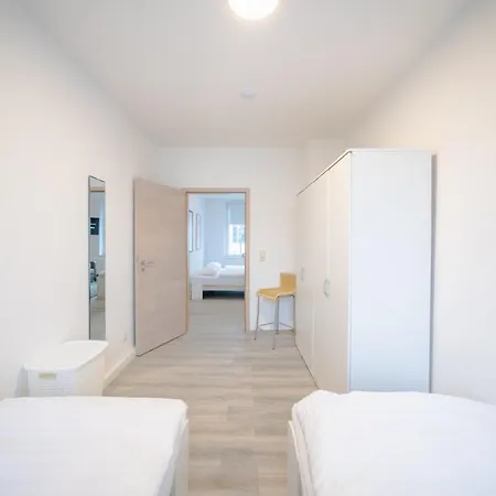 Laura In Fuer Bis Zu 4 Personen - Neu Renoviert 아파트 게라